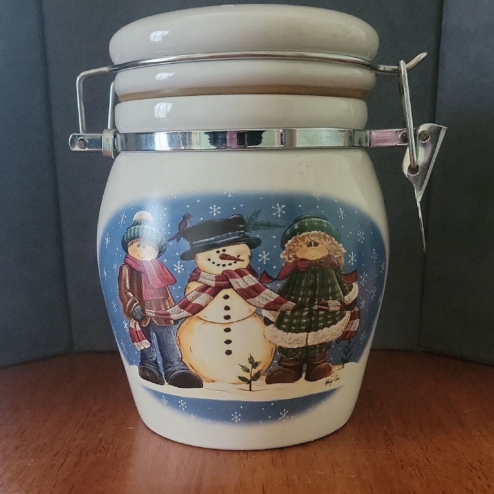 Snow People Jar With Lid